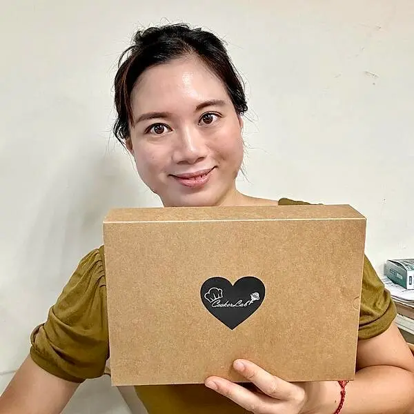 中秋明月禮盒開箱/煮客實驗室非月餅禮盒分享-減糖又好吃的美觀甜點/夢幻馬林糖-馬卡龍色超美又好吃，第一次