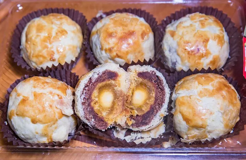 【彰化尋味之三】百年餅舖新香珍餅店.蛋黃酥.紅龜糕.綠豆椪.花生粩.滿滿老滋老味