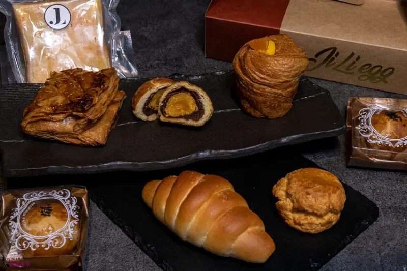 J.L.手作烘焙坊｜大里區台中市–自家產的鹹鴨蛋所製成的各項烘焙點心，千層派系列和蛋黃酥超美味