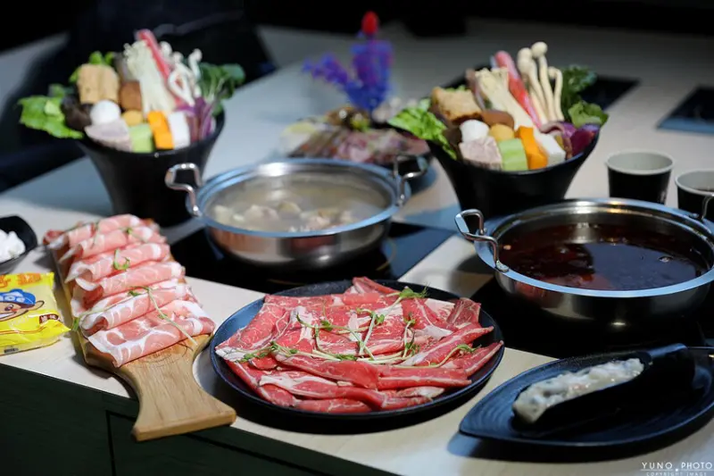 台中市沙鹿區全台最潮夜店工業風麻辣鍋！讓人回味的湯底與食材