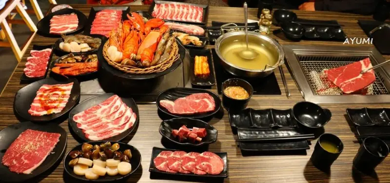 [台南安平燒烤鍋物吃到飽推薦]一燒十味昭和園安平店/從555平價消費到1199極緻豪華+449元龍蝦頂級牛肉海鮮吃到飽/三五好友聚餐好地方