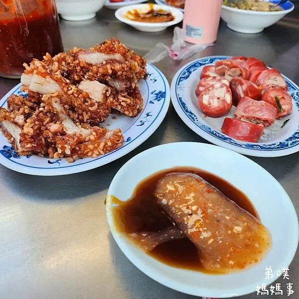 【高雄‧旗山】旗山紅糟肉│來旗山老街必吃的在地口味