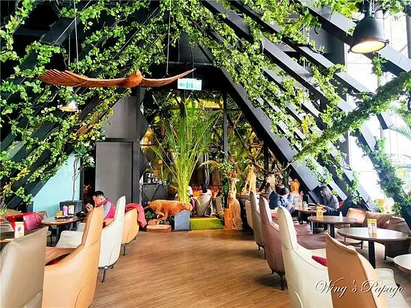 森林系咖啡廳，D'or caf'e 兜咖啡，來場與森林的約會，輕食甜點，新莊晶冠廣場美食，新北產業園區。