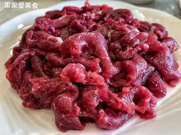 彰化員林美食 -新鮮現宰溫體牛肉鮮嫩香甜，完全沒有任何腥味