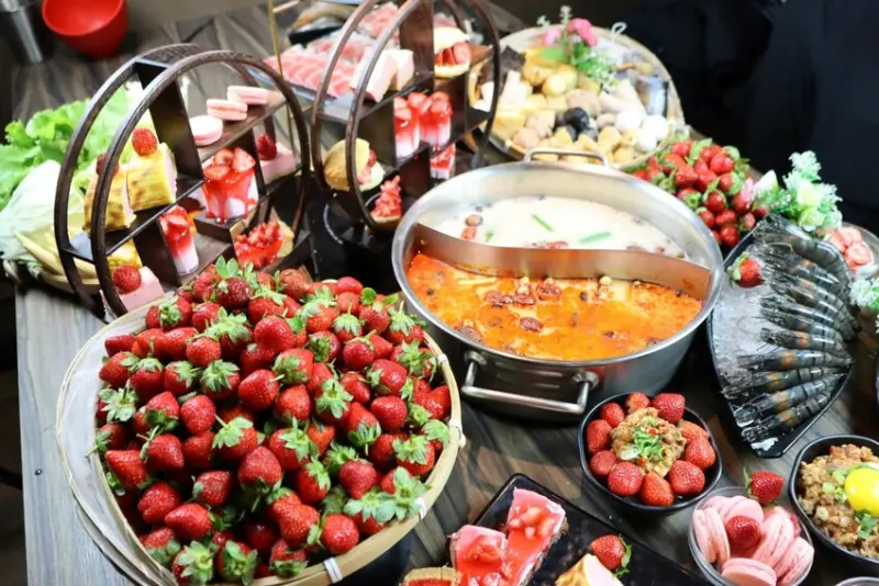 這不是甜點店而是麻辣火鍋店,吃到飽只要599元~
