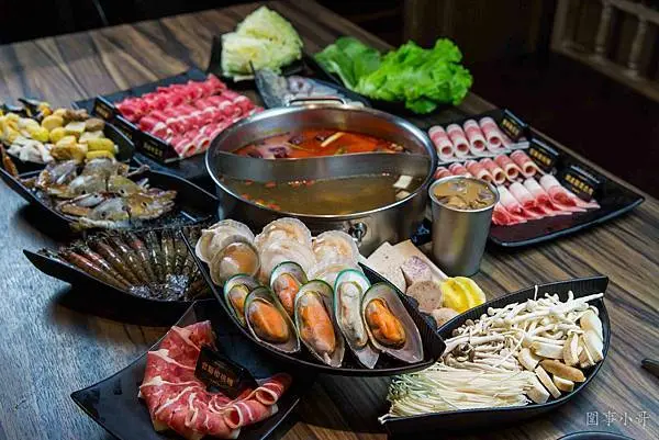 龜山林口火鍋推薦-吃到飽的巴適麻辣鍋竟然加開宵夜場了！價格超划算而且還有壽星跟五倍卷優惠呢～（邀約）