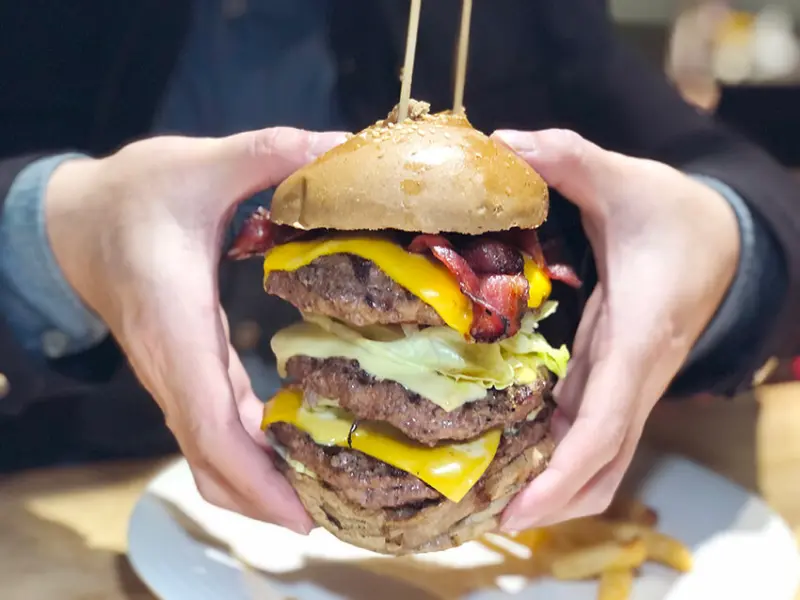 Stan & Cat 史丹貓美式餐廳 西門店  肉食天堂  天阿好大牛肉飽  超滿足排餐  新推出氣泡水果伏特加 經典調酒