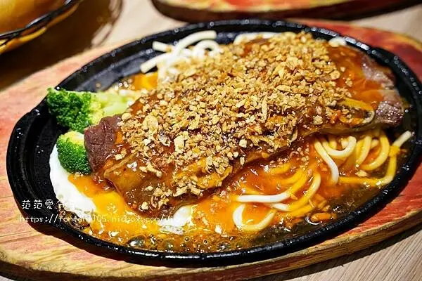 【蘆洲牛排】濠誠牛排 170元起 享濃湯、飲料、莫凡彼咖啡、冰淇淋無限供應｜加麵不加價｜免低消｜免服務費 #蘆洲平價牛排 #蘆洲捷運站