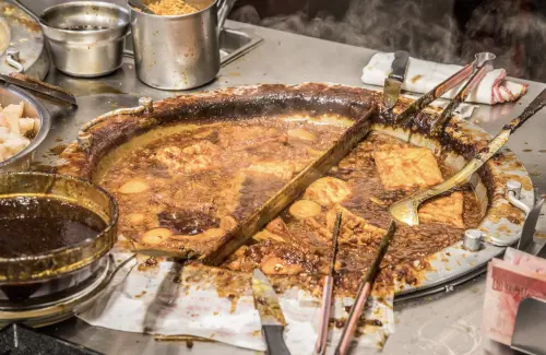 新北市三重區店小二魯肉飯｜就是這個『滷』獲人心的魯肉！在地人超愛的神級滷肉飯之一