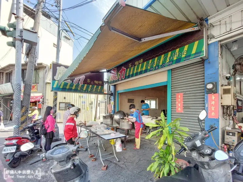 扇形車庫旁無名水煎包、小時候大餅｜好吃不用店名，只靠口耳相傳，就能屹立不搖的傳統美食～