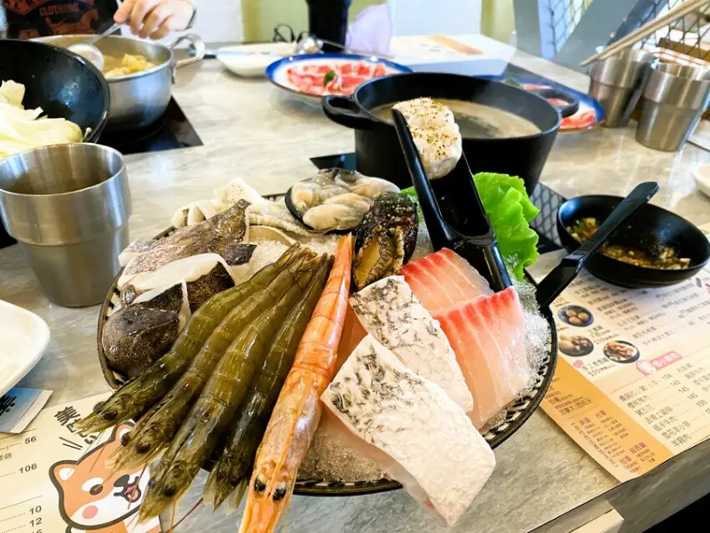 【彰化 火鍋】養鍋 Yang Guo 石頭涮涮鍋 (彰化旗艦店)搭配信用卡換肉肉，暴吃肉肉超划算！