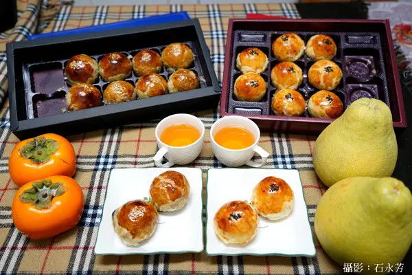 台中蛋黃酥推薦大衛廚房減糖黑芝麻蛋黃酥、烏豆泥蛋黃酥