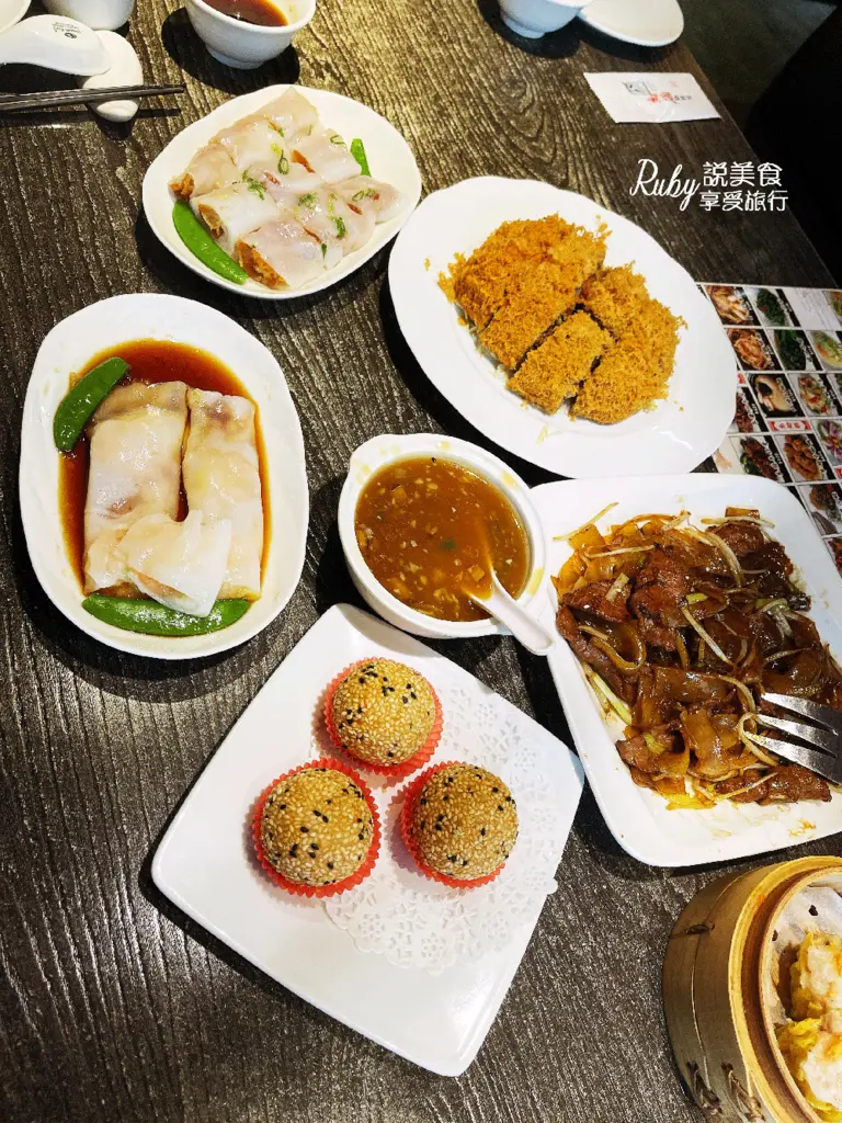 【中山捷運站美食】紅磡港式飲茶-餐點多樣化價格算親民，當月壽星或憑欣欣影城電影票根可打85折