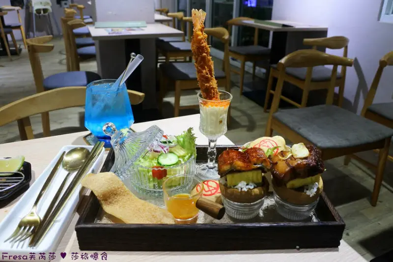 台南市中西區台南美食【丸飯食事處】丸碰餅結合烤鰻魚和東坡肉玉子燒太可愛又好吃│北門商圈│中西區美食