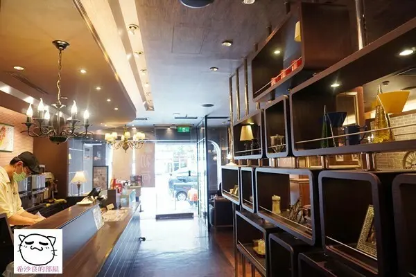 民權西咖啡．安適悠雅的日本連鎖平價咖啡店──DOUTOR羅多倫咖啡