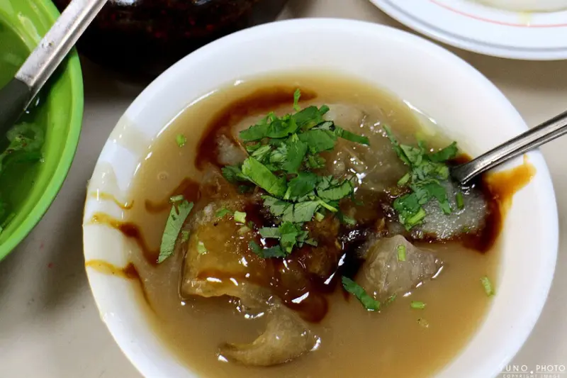 南投縣竹山鎮低溫油泡肉圓滑Q外皮不油膩 扎實肉塊超唰嘴 肉圓節比賽全國第三名 冰涼三色冰更是不能錯過