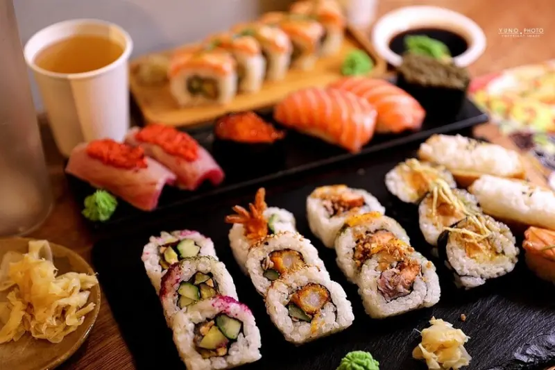 香港型男主廚開的壽司專賣店！主打各式繽紛美味花壽司 台中外帶壽司推薦｜辻花壽司專門店(科博館、草悟道美