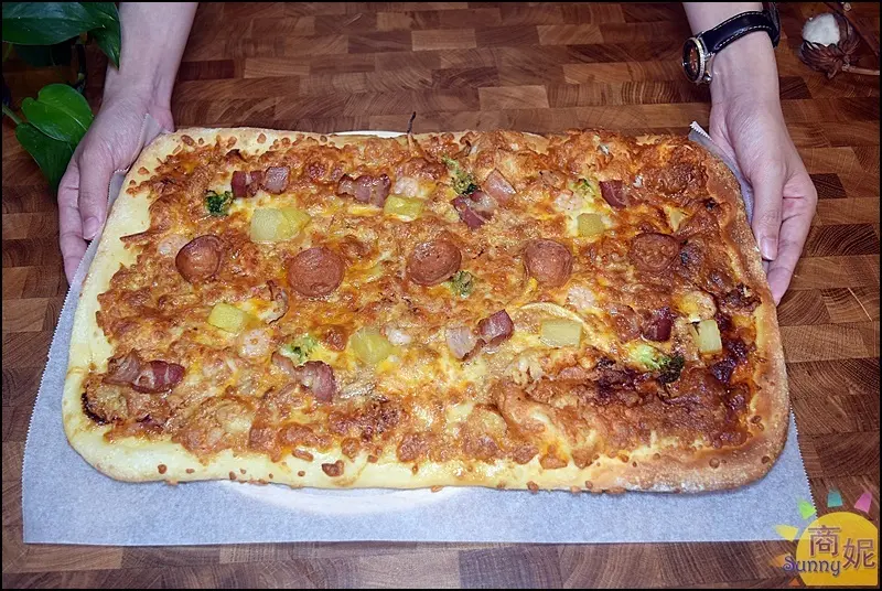 歐棒咖啡。被咖啡耽誤的披薩店!超狂巨無霸披薩買大送小點一份500多元全家吃好飽－商妮吃喝遊樂