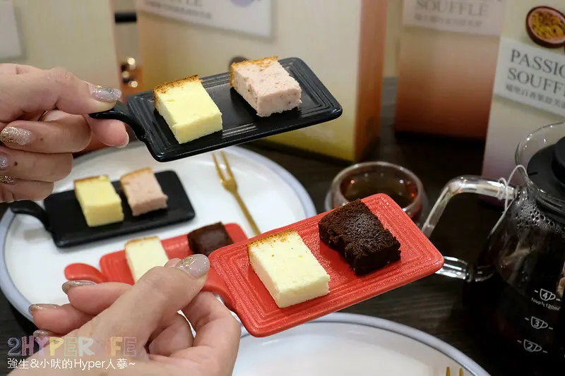 鐵鹿大街伴手禮新選擇，舒芙蕾不用冷藏可外帶太方便啦！類似冰淇淋或餅干的特殊口感讓人驚艷～