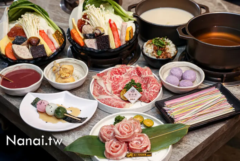 火鍋最低309元起！推薦日本a5和牛、花雕玫瑰松阪豬套餐。還有明治冰淇淋,飲料免費吃到飽，鍋布峒和牛鍋物