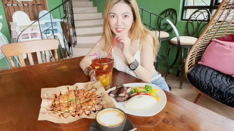 新北美食推薦！三芝親子景點【遊記】到小馬貝菈餵馬看鵝，享受世外桃源悠閒時光，蜜糖士司推薦，美好下午茶！有機農產，自醃山豬肉！台北景點！有菜單，停車場