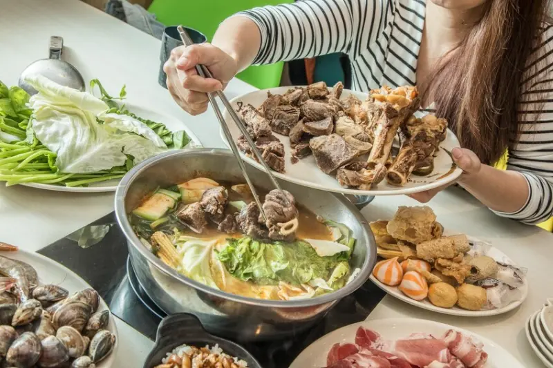 桃園市平鎮區羊老大吃到飽｜破百樣食材隨你吃到飽！牛肉、羊肉爐、海鮮全時段均一價