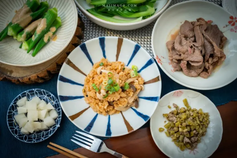 Cosco好物必買｜唐吉訶德Donki必買好物｜食譜分享｜古早味豬排、鮭魚雙菇炊飯、照燒牛梅花、胡麻秋葵