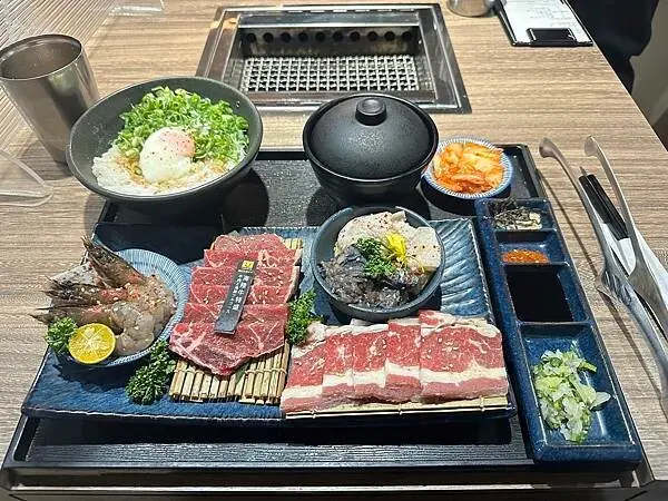 捷運台北橋站美食⎜三重天台美食⎜一個人的燒肉【新北市三重區】焼肉スマイル 燒肉Smile-新北三重店