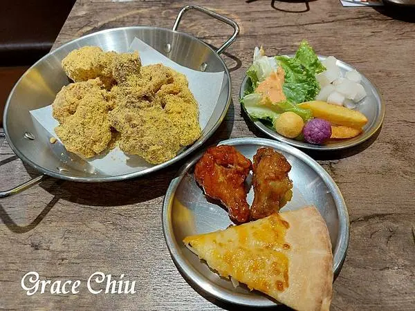 咕咕家韓式炸雞+Pizza吃到飽 Korean Chicken Plus+（萬華．西門町）