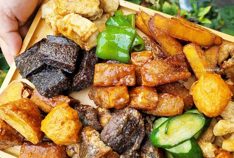 炸物控必收！！隱藏在透天厝裡的低調鹹酥雞炸物，獨門秘製沾醬現點現炸超唰嘴！！