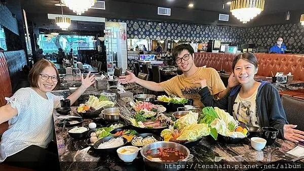 【圓山火鍋】丰明殿 第一涮涮鍋殿堂-圓山殿 │ 金碧輝煌的裝潢，鮮美平價的海陸大餐，火鍋控必吃首選！