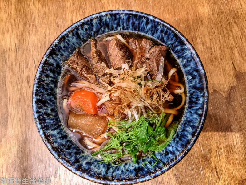 【新竹食記】樂客牛肉麵Rock’s Cooking - 低調藏在老屋內的創新牛肉麵