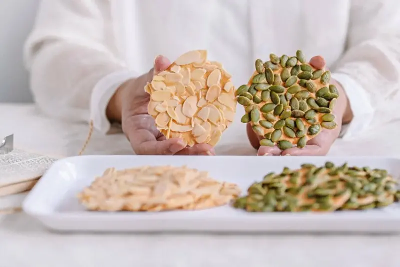 打造完美瓦片的專家亦是頂級堅果達人！