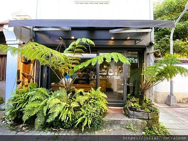 【台南 咖啡】肆樓咖啡-安平壹店，適合台南的是冷萃還冰滴？冰咖啡也有很多變化的台南