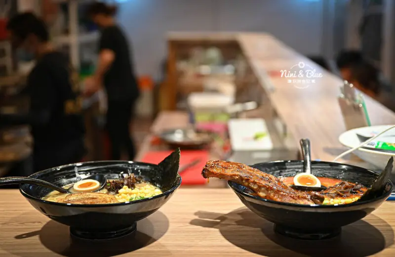 台中拉麵|中清路屋台拉麵推薦-戰鬼麵屋，免費加麵加湯 @Nini and Blue  玩樂食記