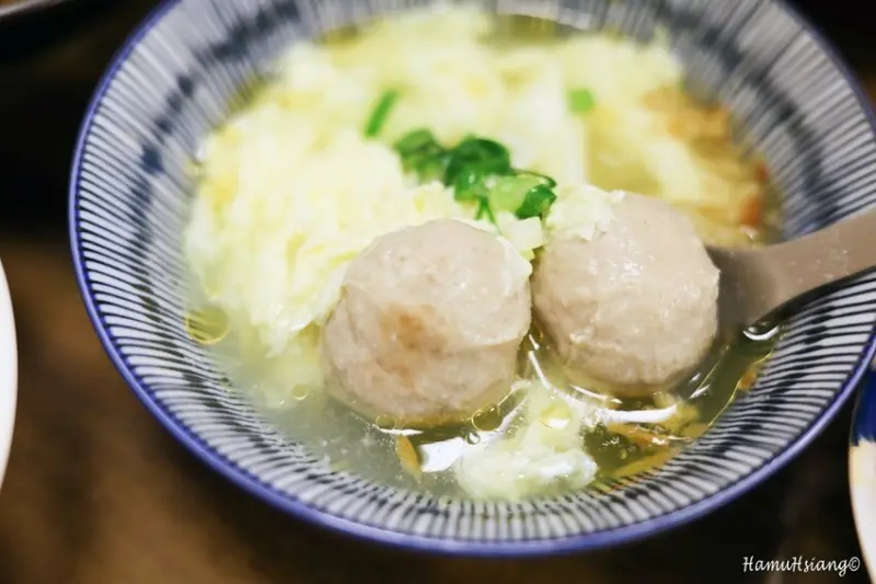 ▲捷運古亭站美食：蘭花亭麵舖，老饕必搭貢丸蛋花湯吃 /哈姆湘-用畫的部落客 提供、WalkerLand窩客島整理