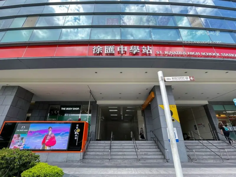 蔬菜自助吧、咖哩飯無限自取吃到飽，台北吃到飽推薦名單一定有這間！