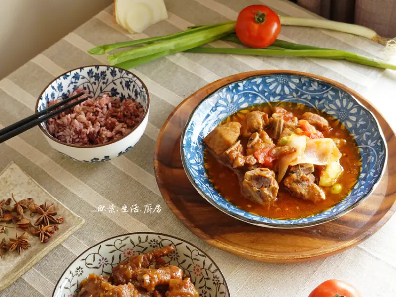 欣葉·生活·廚房—欣葉醬皇炆鳳爪/欣葉糖醋排骨｜把米其林主廚帶到自家廚房 四十年經典料理輕鬆上桌