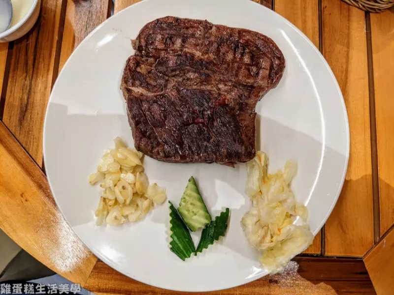 【新竹食記】玩火美式炭烤牛排 - 玻璃屋內品嘗美式牛排，備有停車場