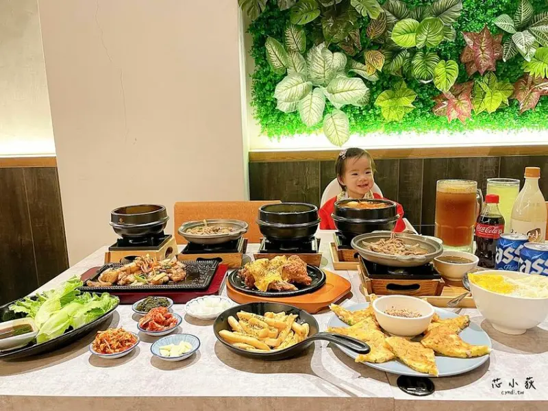 親水河畔韓式料理，韓國首爾帶回來的正宗道地韓式料理，平價韓式100元起，聖誕限定餐、韓式年味餐 - Cyndi loves享食天堂