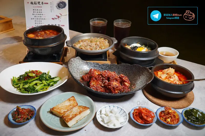 親水河畔│台中韓式料理推薦。看似平凡卻意外好吃的韓式辣豆腐，濃醇古早味湯汁一試就上癮