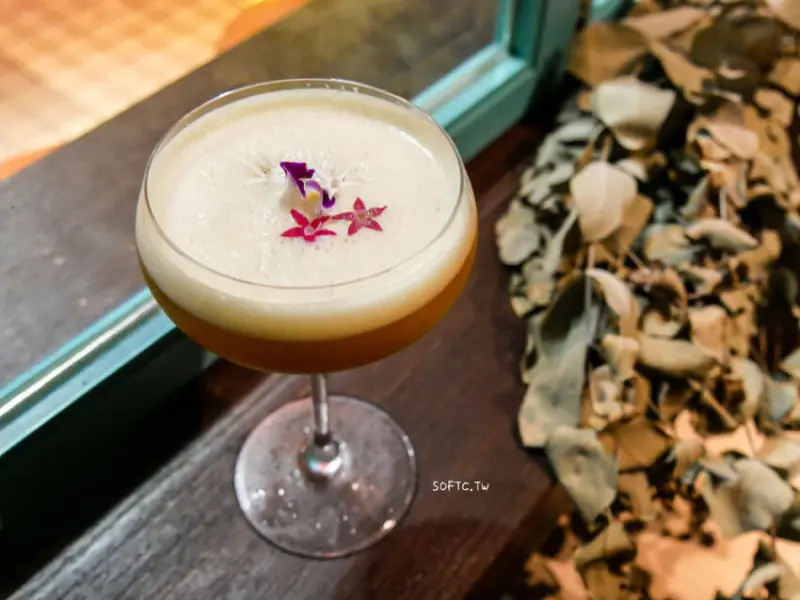 國父紀念館餐酒館》Outing Café & Bar●以為來到小人國的迷你餐量餐酒館 一輪明月陪你喝酒吃晚餐