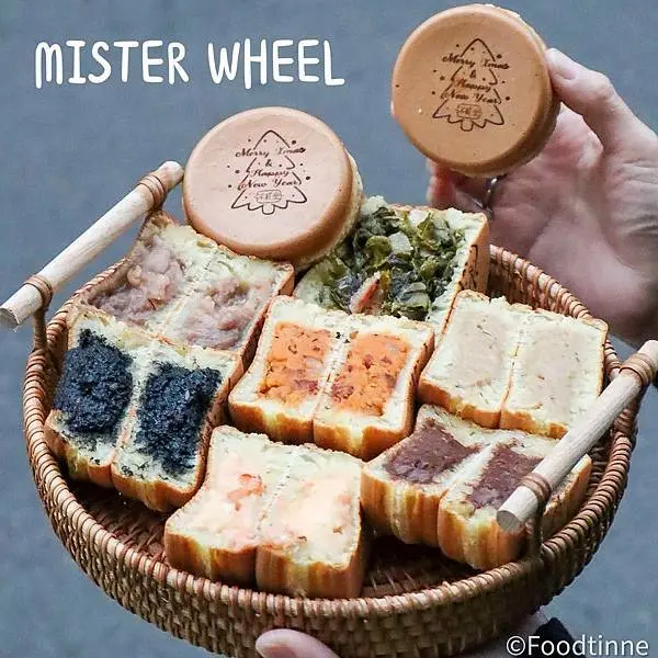 【不貳光車輪餅 MISTER WHEEL｜板橋新埔美食】可線上預訂 客製化 新埔好吃有質感的車輪餅 口味超多 鹹甜都有超誘人｜附菜單