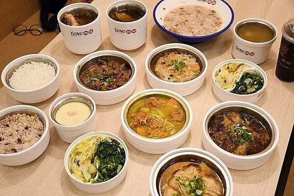 美術館餐廳推薦【真籠餐飲】真健康、蒸美食，絕對是你想不到的好吃美味！餐餐來吃都不鹹膩！打破你對健康餐