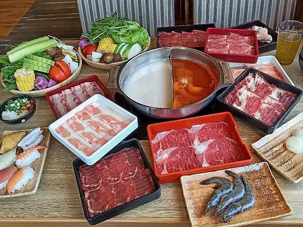 【台北信義】涮乃葉信義遠百店，信義A13，好吃咖哩飯，新鮮蔬菜吃到飽，壽司吃到飽