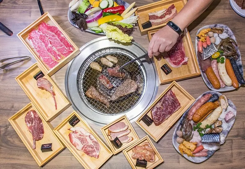 【台北捷運美食】【頂溪站美食】本格和牛燒肉放題（新北永和店）新開幕.本格和牛30種肉品.100種以上食材自
