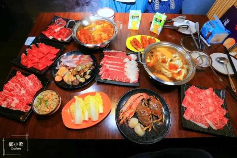新北新莊|撈月和牛海鮮火鍋吃到飽-399至1299元任你選|澳洲和牛無骨牛小排頂級肉品海鮮無限點|麻辣鍋藥膳養