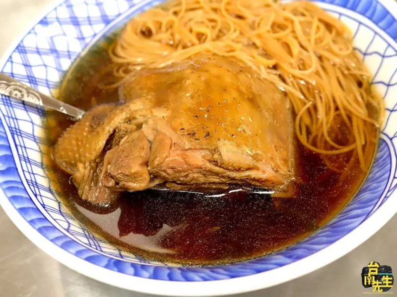 台南當歸鴨／傳承三代飄香76年／老店新品牌搬家重新營業／在地人從小吃到大／饕客私藏多年的口袋名單