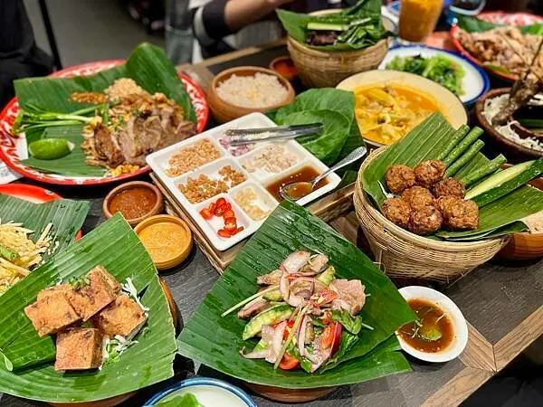 [信義區美食] 帕泰家 Baan Phadthai 信義A8店 泰國米其林必比登 泰式料理 信義區市政府站美食 @蛋寶趴趴go