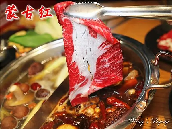 麻辣蒙古火鍋吃到飽，比臉大的安格斯牛，蒙古紅麻辣火鍋吃到飽新北蘆洲店，10月份打卡還送龍蝦！二人同行免服務費，四人同行一人免費，新北蘆洲聚餐首選，正宗蒙古鍋，單點精緻套餐，蘆洲火鍋美食推薦。